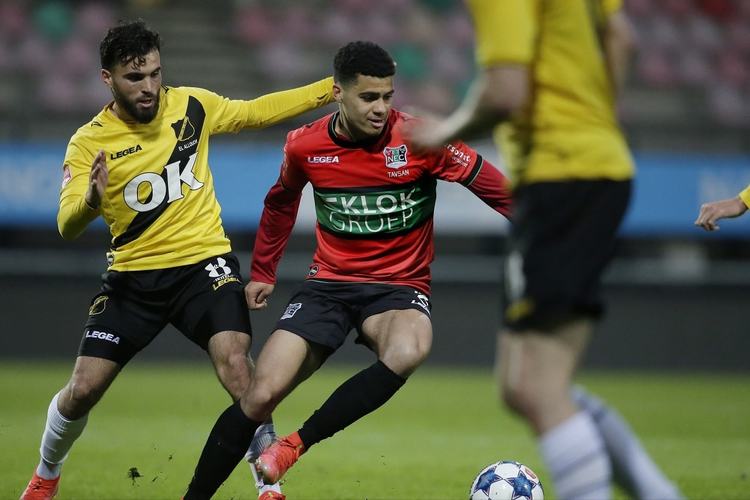 如滑雪教练 如滑雪教练