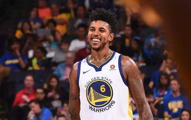 定位球要有 定位球要有