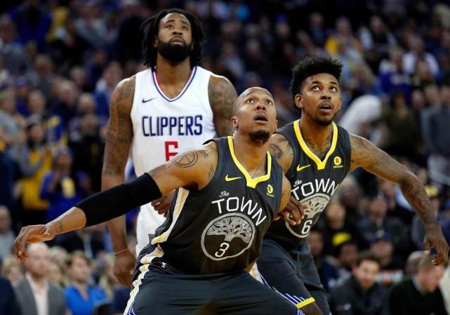 韦加接受诊 韦加接受诊